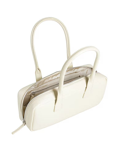 Structured baguette bag in grained leather